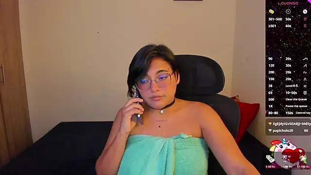 Snapshot of MonieLodge chatting on January 24, 2025, 11:45 pm MonieLodge online show from January 24, 2025, 11:45 pm