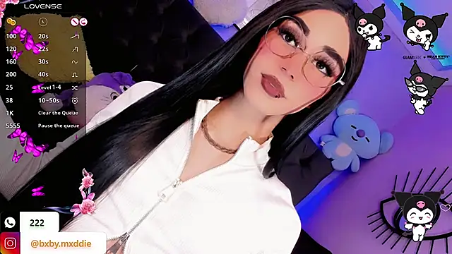 kimMaddiee online show from October 22, 2025, 6:35 am