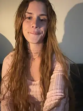 EmiliaCatalina online show from May 31, 2026, 12:19 am