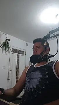 Snapshot of ElferXXX chatting on April 12, 2026, 2:05 am ElferXXX online show from April 12, 2026, 2:05 am