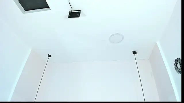 victoria cooper3 online show from December 19, 2025, 11:50 am