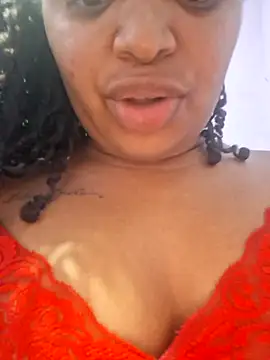 Snapshot of Aunt_9999 chatting on October 23, 2025, 5:01 pm Aunt 9999 online show from October 23, 2025, 5:01 pm