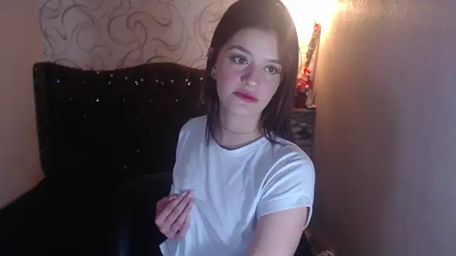 LiaHarryis online show from March 8, 2025, 6:26 pm