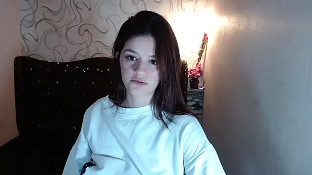 LiaHarryis online show from March 12, 2025, 3:35 am