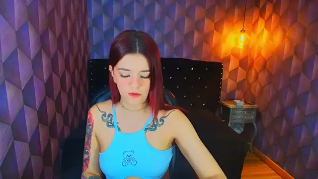 LiaHarryis online show from September 20, 2025, 5:14 pm