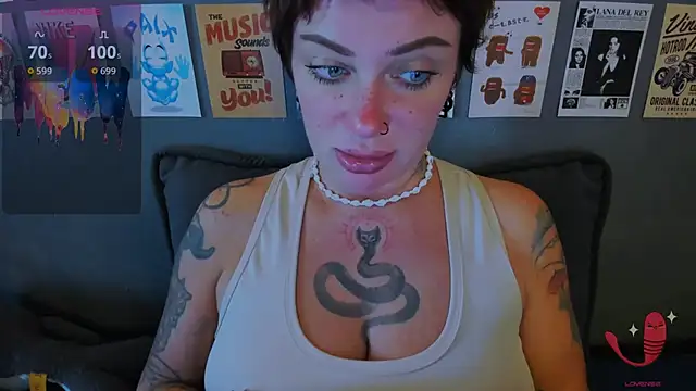 EllieOz online show from July 5, 2026, 3:41 pm