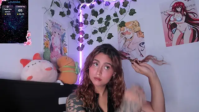 Violette-Ramirez01 online show from January 8, 2025, 7:45 pm