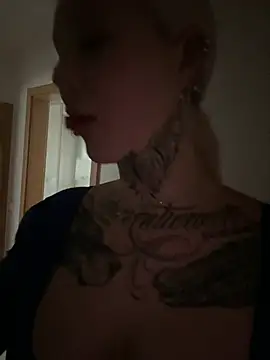 Stella-Kink online show from January 2, 2025, 2:13 pm