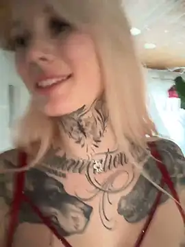 Stella-Kink online show from February 1, 2025, 2:34 pm