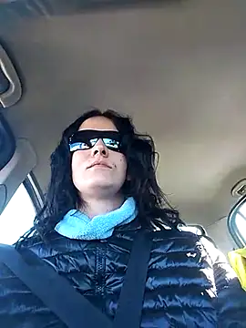 LauraBaby online show from March 19, 2025, 7:40 am