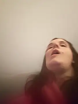 LauraBaby online show from February 21, 2026, 6:42 pm