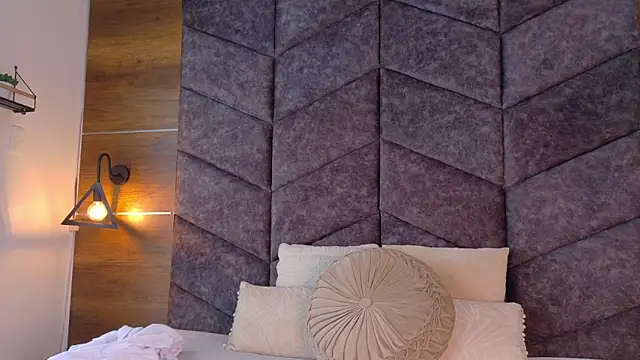 nahomi campbell online show from March 7, 2026, 8:39 pm