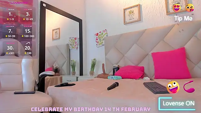 Snapshot of yuliana_millerr chatting on February 11, 2025, 8:10 pm yuliana millerr online show from February 11, 2025, 8:10 pm