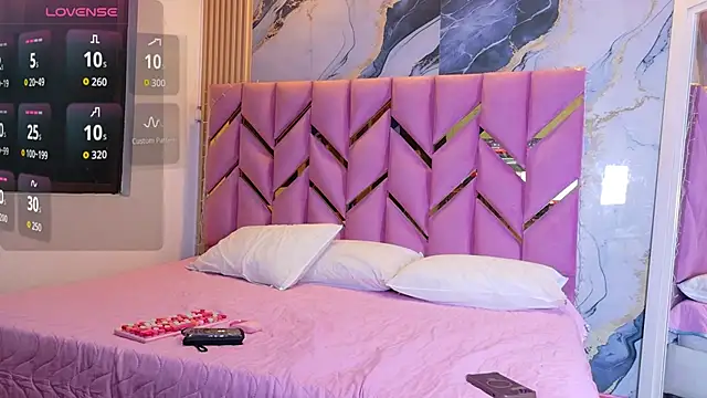 daddyissuesss  online show from November 1, 2025, 7:16 pm