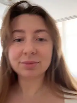 Snapshot of curvyflawless chatting on October 16, 2025, 8:04 am curvyflawless online show from October 16, 2025, 8:04 am