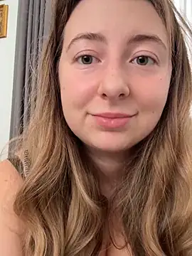 Snapshot of curvyflawless chatting on October 26, 2025, 6:41 am curvyflawless online show from October 26, 2025, 6:41 am