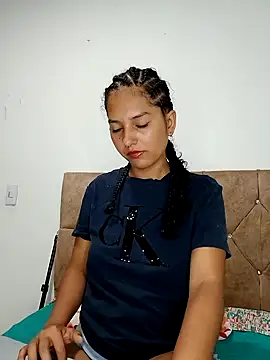 Snapshot of Sabrina-Salemi chatting on December 14, 2024, 12:55 am Sabrina-Salemi online show from December 14, 2024, 12:55 am