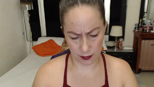 CATRINA-83 online show from November 29, 2025, 1:14 pm