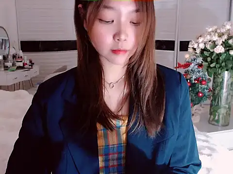 Snapshot of -Lucky_Girl chatting on December 25, 2024, 11:43 am -Lucky Girl online show from December 25, 2024, 11:43 am