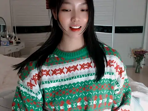 Snapshot of -Lucky_Girl chatting on December 31, 2024, 2:25 pm -Lucky Girl online show from December 31, 2024, 2:25 pm