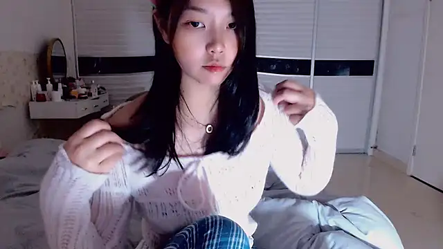 Snapshot of -Lucky_Girl chatting on October 1, 2025, 1:50 pm -Lucky Girl online show from October 1, 2025, 1:50 pm