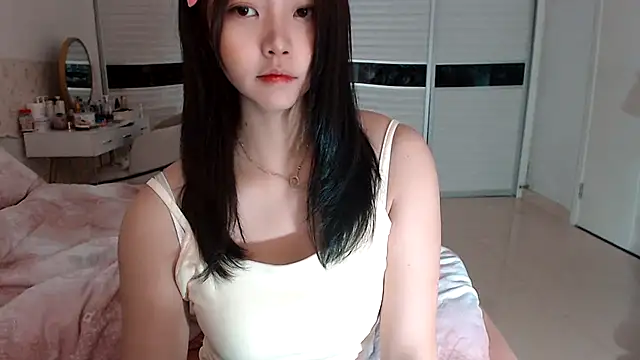 Snapshot of -Lucky_Girl chatting on November 16, 2025, 1:00 am -Lucky Girl online show from November 16, 2025, 1:00 am