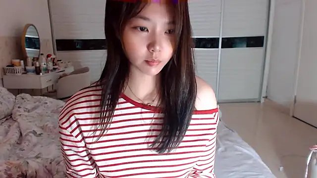 -Lucky Girl online show from May 24, 2026, 1:32 am