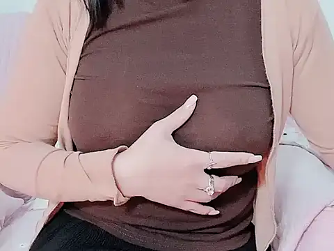 Bella Babi online show from January 27, 2025, 8:40 am