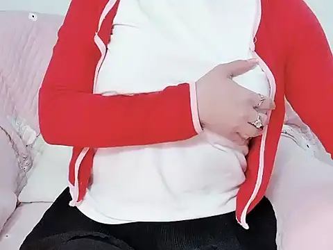 Bella Babi online show from February 6, 2025, 9:32 am