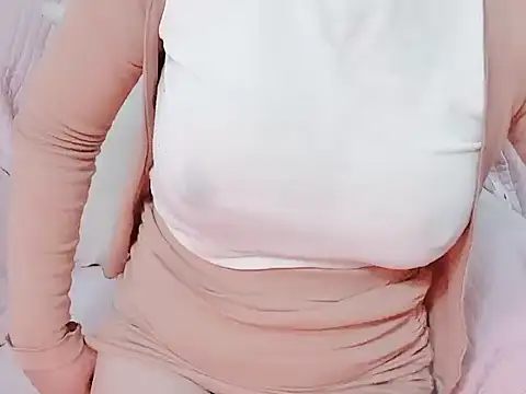 Bella Babi online show from February 11, 2025, 10:59 am