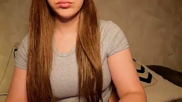 Sweetninaaa online show from March 18, 2026, 1:03 pm