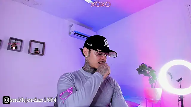Snapshot of JordanSmiith_ chatting on January 8, 2025, 9:55 pm JordanSmiith online show from January 8, 2025, 9:55 pm