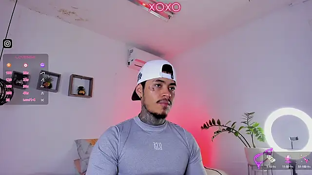 Snapshot of JordanSmiith_ chatting on January 22, 2025, 9:10 pm JordanSmiith online show from January 22, 2025, 9:10 pm