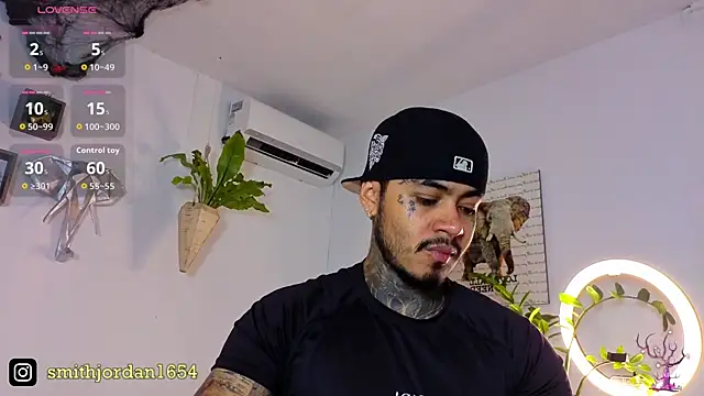 JordanSmiith  online show from October 18, 2025, 8:09 pm