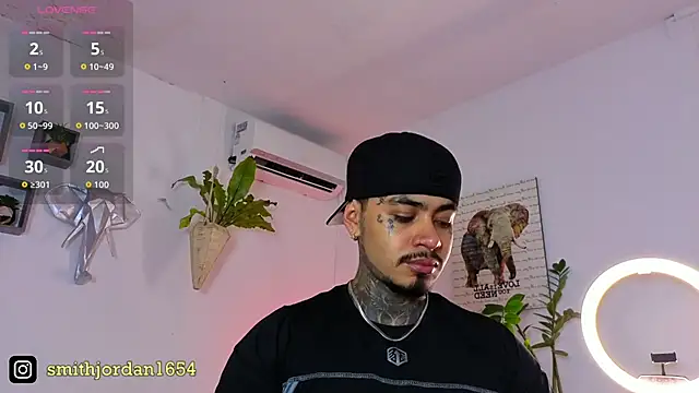 JordanSmiith  online show from November 8, 2025, 9:13 pm