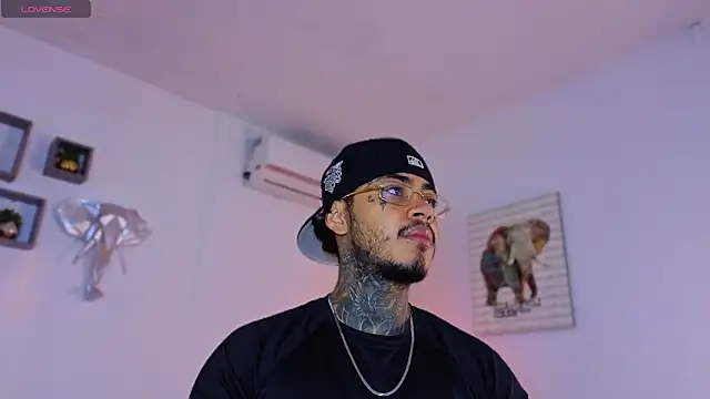 JordanSmiith  online show from January 10, 2026, 4:09 pm