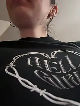 naughty lucifer online show from January 11, 2026, 4:34 pm