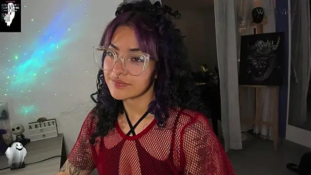 Snapshot of witchviolet chatting on February 19, 2025, 11:57 pm witchviolet online show from February 19, 2025, 11:57 pm