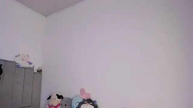 Snapshot of chloe_watson_ chatting on July 3, 2026, 8:26 pm chloe watson online show from July 3, 2026, 8:26 pm