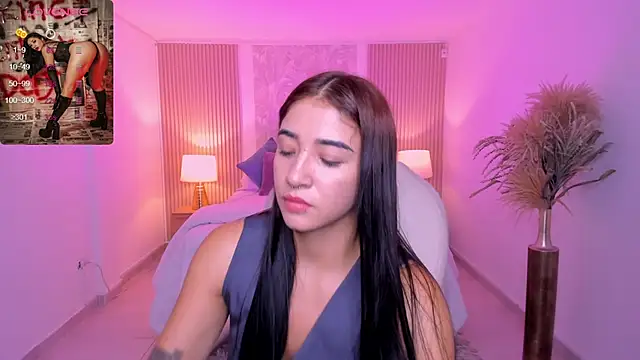 Antonella Grayy online show from October 3, 2025, 11:07 am