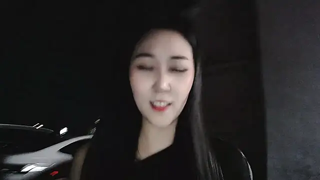 Snapshot of Fannywell chatting on April 25, 2026, 1:41 pm Fannywell online show from April 25, 2026, 1:41 pm