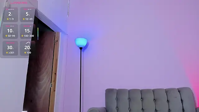 zoe6x online show from March 9, 2026, 2:10 pm