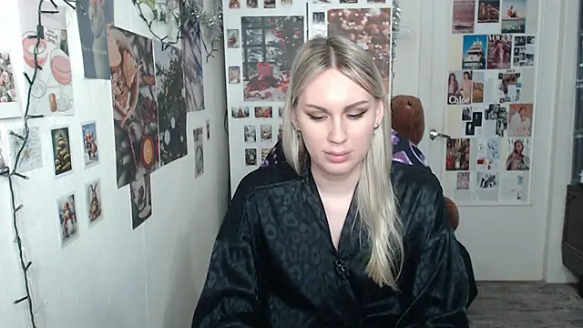 CapriScorpion online show from December 18, 2024, 12:07 pm