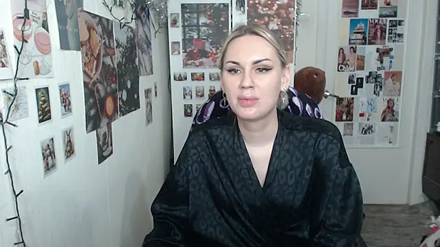 CapriScorpion online show from December 23, 2024, 12:41 pm