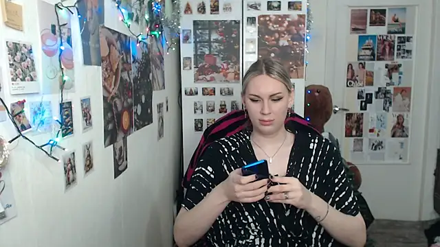 CapriScorpion online show from December 30, 2024, 9:59 am