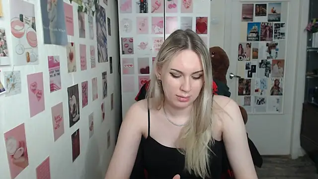 CapriScorpion online show from February 13, 2025, 4:07 pm