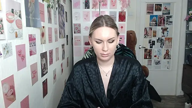 CapriScorpion online show from March 18, 2025, 11:52 am