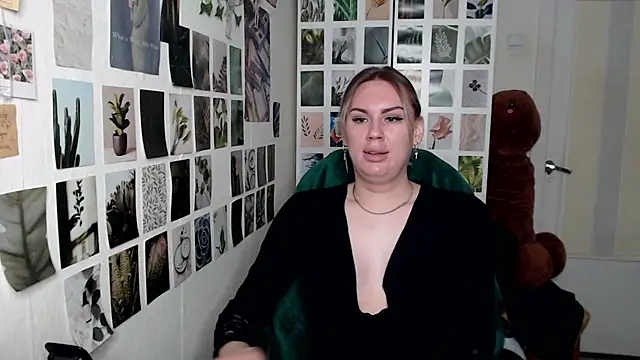 CapriScorpion online show from September 19, 2025, 11:55 am