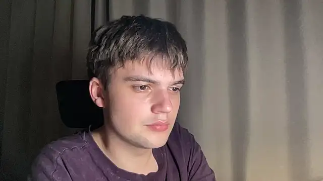 Snapshot of superfluboy_ chatting on October 24, 2025, 8:27 pm superfluboy  online show from October 24, 2025, 8:27 pm