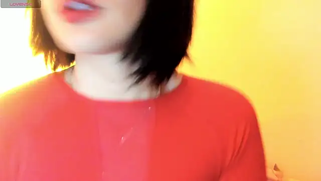 queen fetish online show from December 1, 2025, 1:38 pm